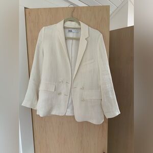Zara blazer size small